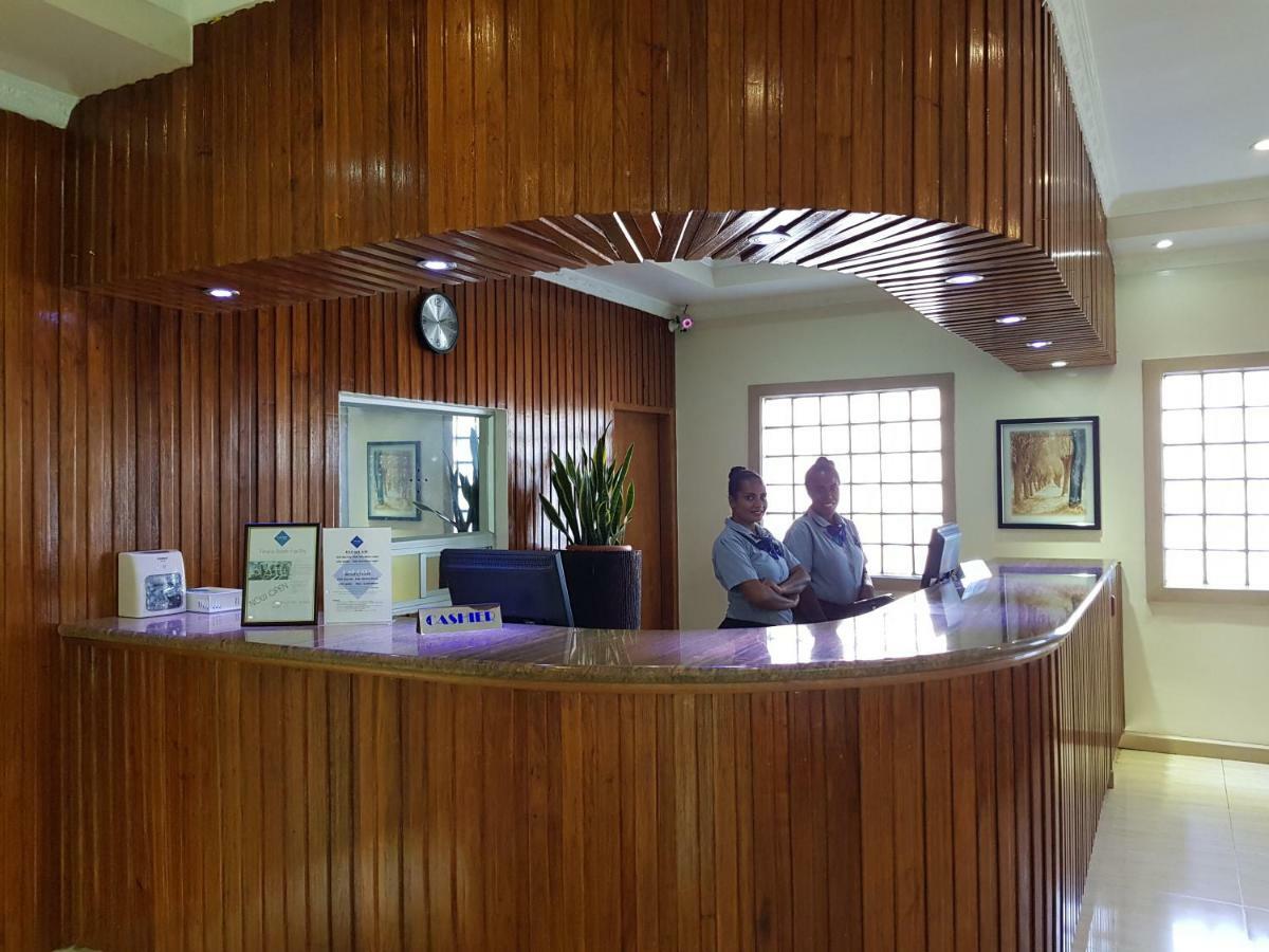 Lae City Hotel Extérieur photo