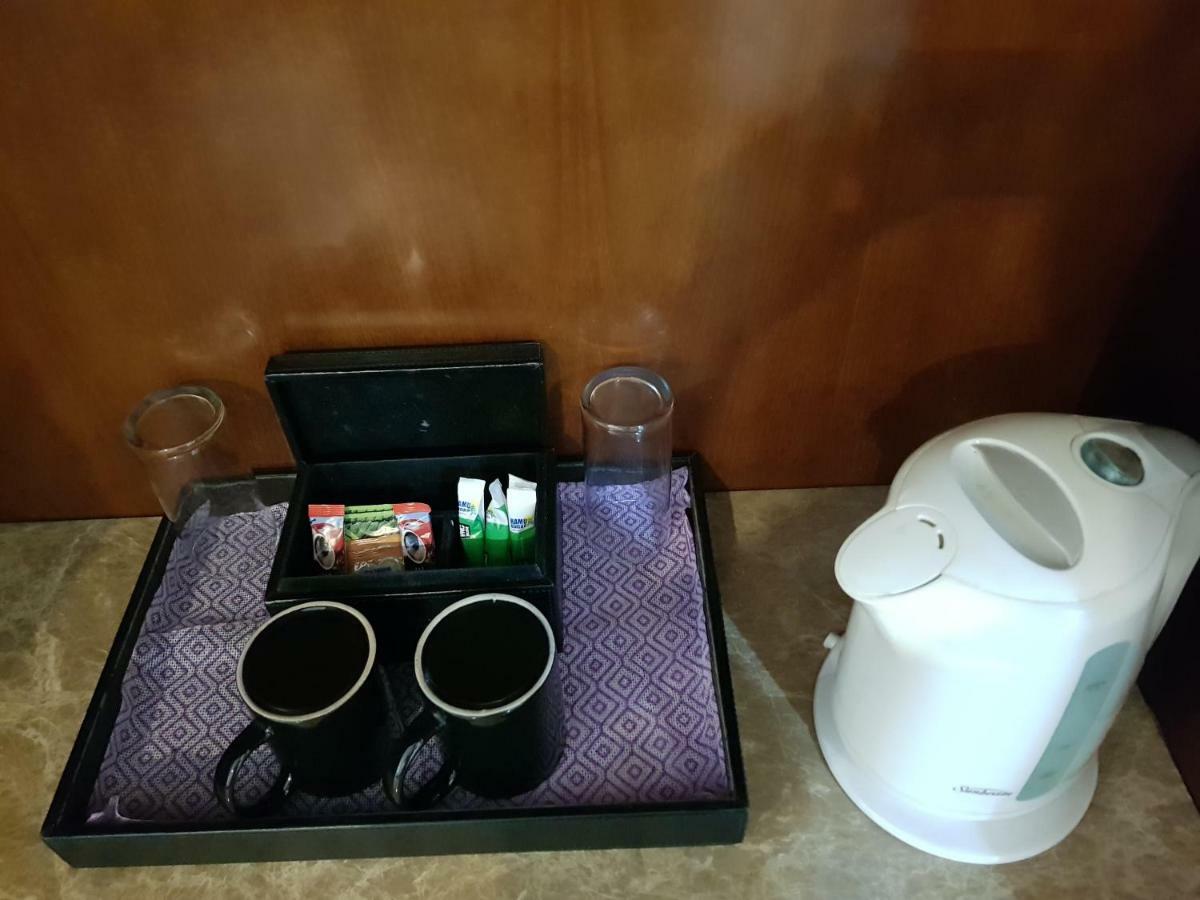 Lae City Hotel Extérieur photo