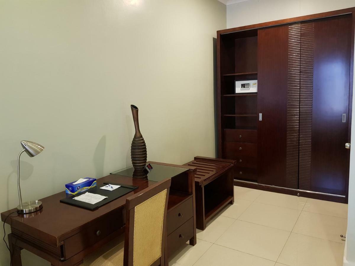Lae City Hotel Extérieur photo