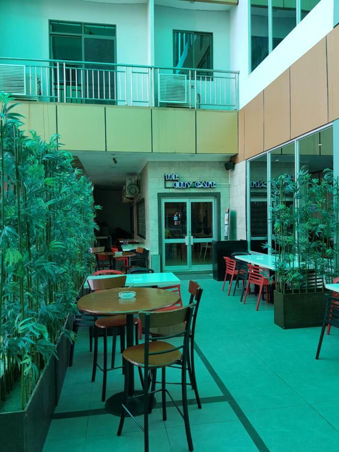 Lae City Hotel Extérieur photo