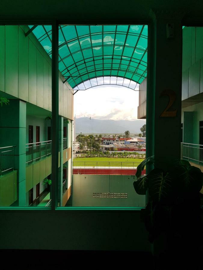 Lae City Hotel Extérieur photo